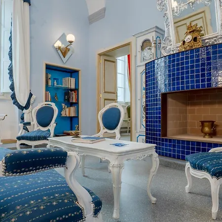 The Crown Palace -