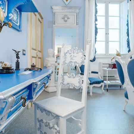 The Crown Palace - Hotel *