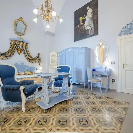 The Crown Palace - فندق غالّيبولي