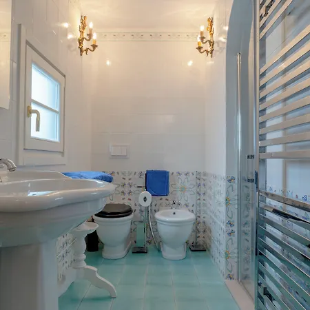 The Crown Palace - Gallipoli