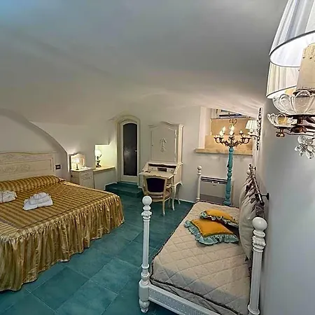 Ξενοδοχείο The Crown Palace - Gallipoli