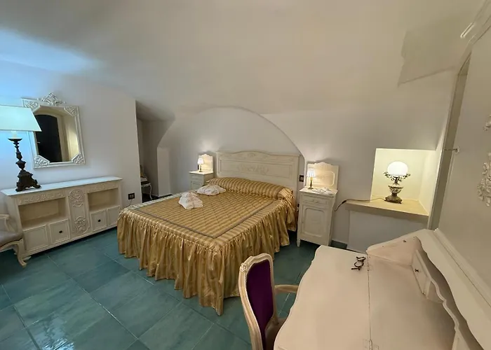 Otel The Crown Palace - Gallipoli